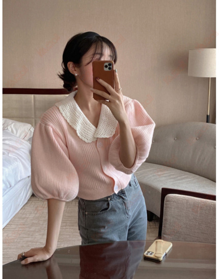 pink sweater